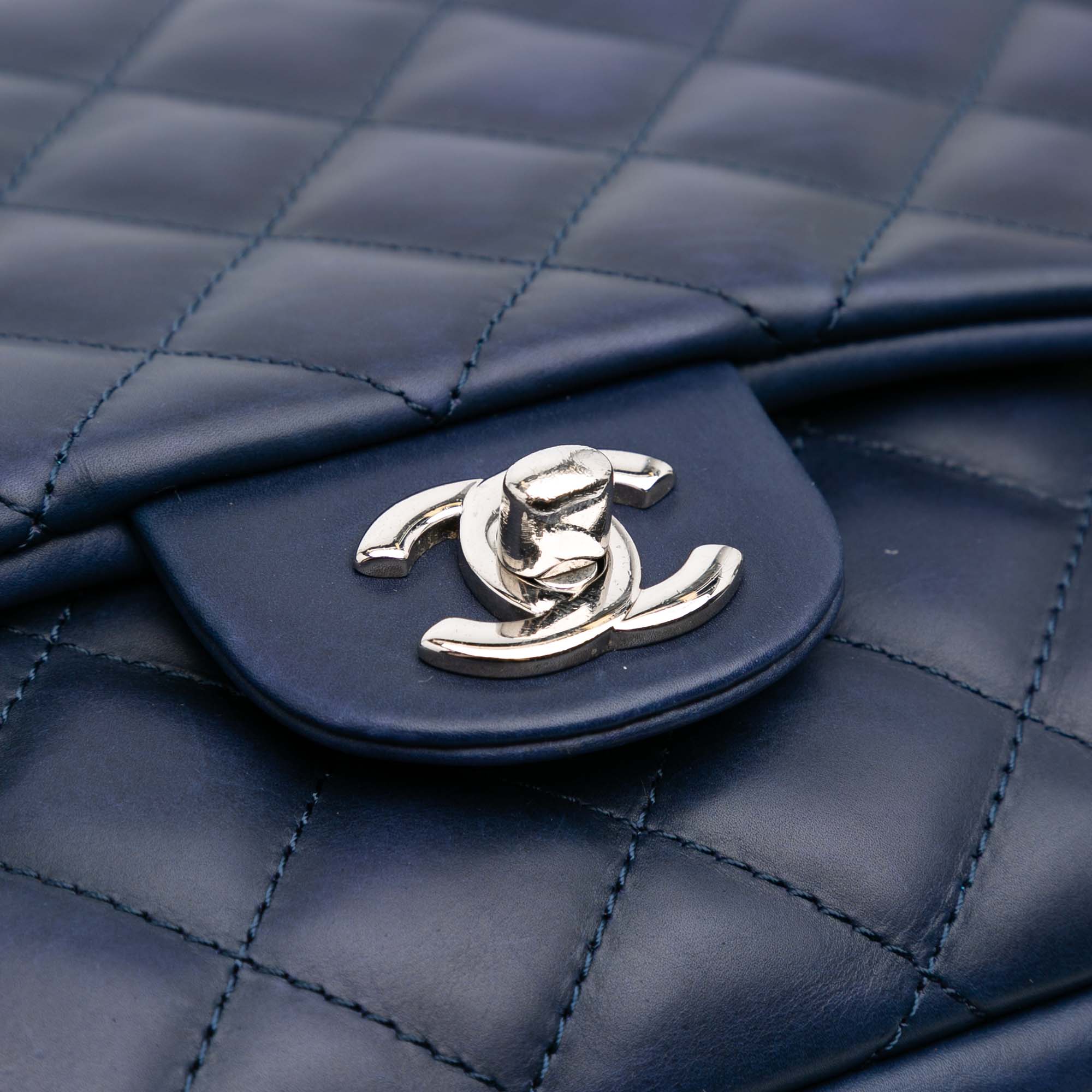 Chanel | Pre-Owned Jumbo Quilted Calfskin Tender Touch Flap | Blue/Midnight Blue