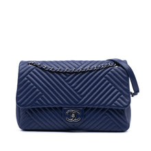 Chanel | Pre-Owned Large Lambskin CC Crossing Flap | Blue/Dark Blue