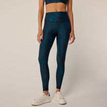 Women | Luna Camo Feather Legging | Aegean