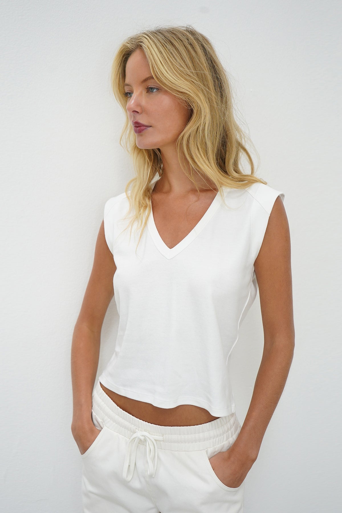 LNA Dayna V Muscle Tee in white