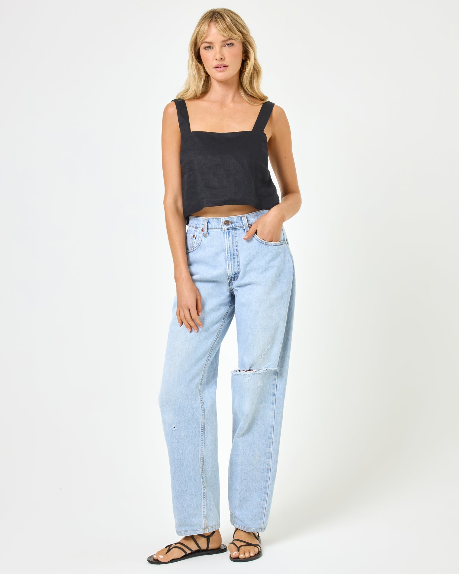 Black | Model: Lura (size: S) | Hover