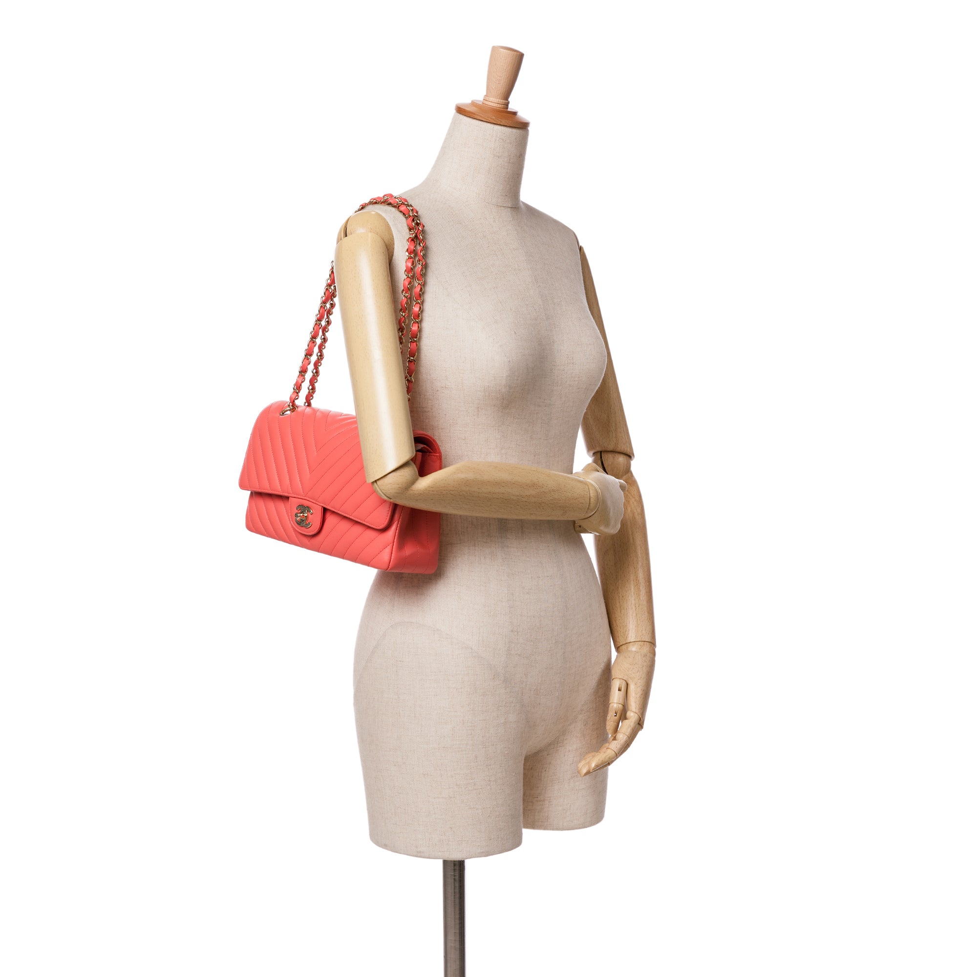 Chanel | Pre-Owned Medium Classic Chevron Lambskin Double Flap | Red/Indian Red