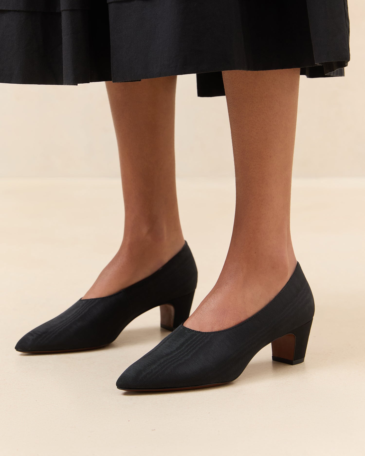 Color: Black Moire