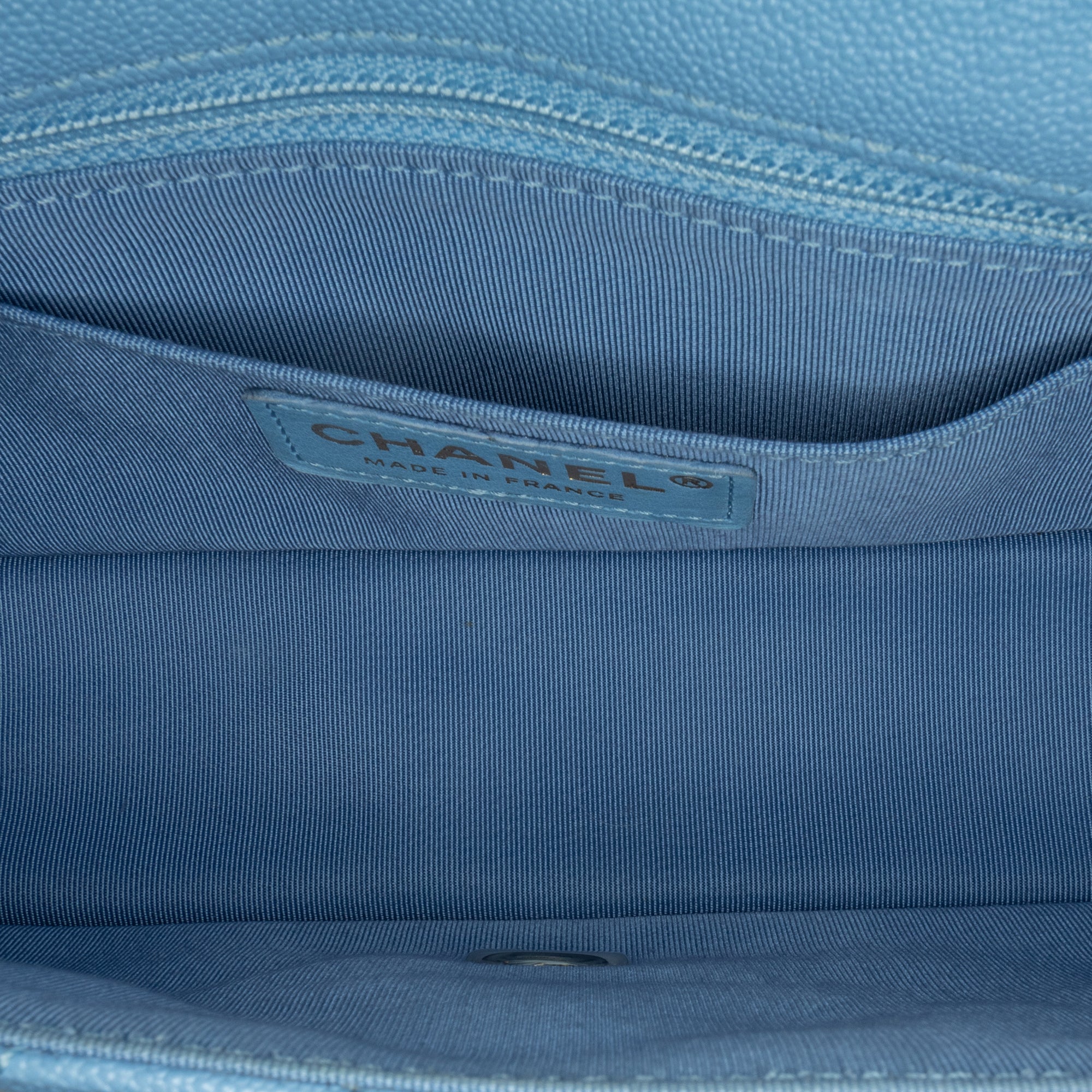 Chanel | Pre-Owned CC Quilted Caviar Single Flap | Blue/Light BlueBrown/Beige