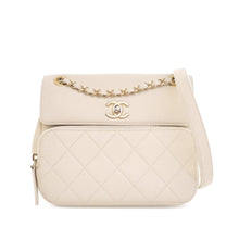 Chanel | Pre-Owned Caviar Business Affinity Messenger Flap | White/Ivory
