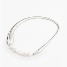 Aura Necklace | Sterling Silver | Freshwater Pearls