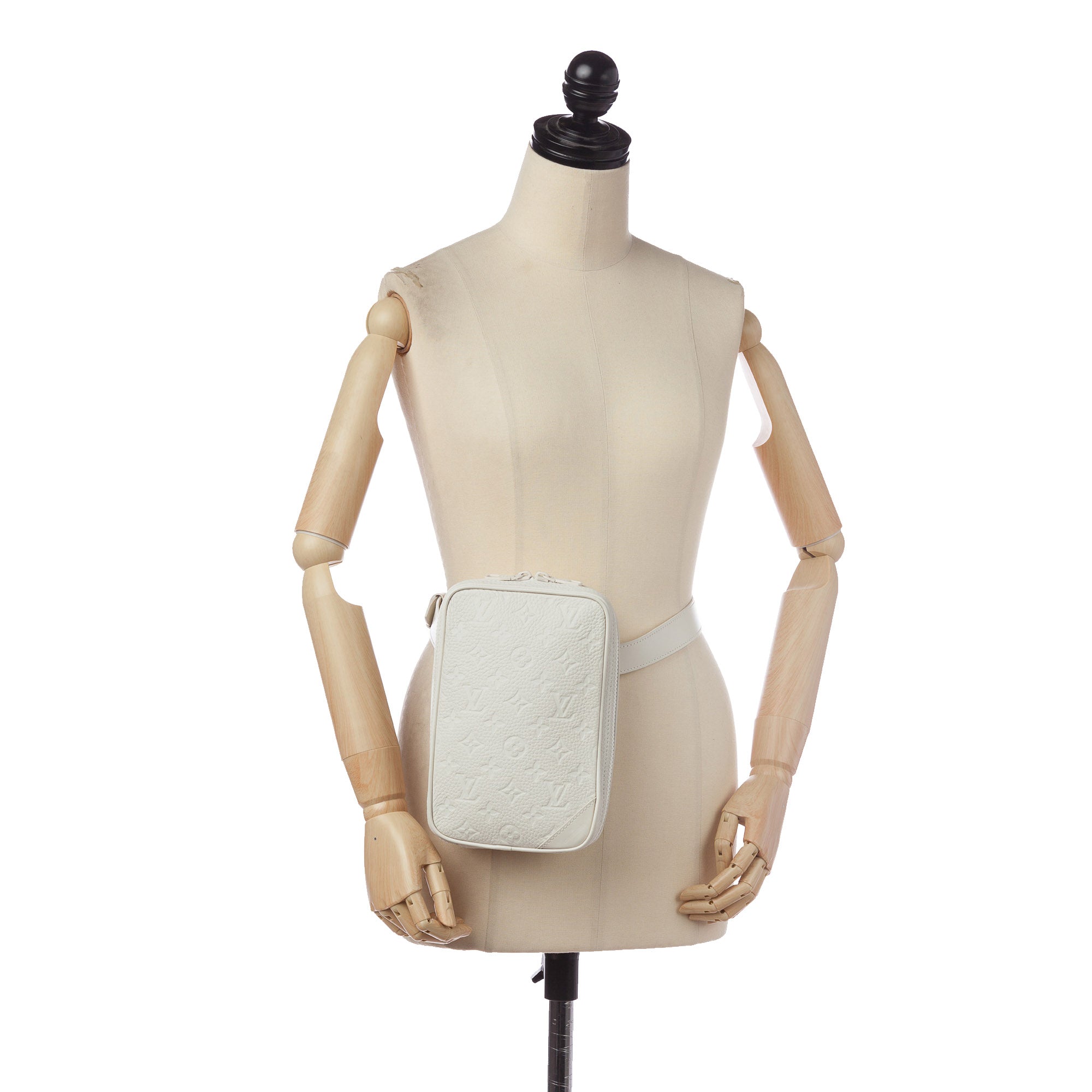 Louis Vuitton | Pre-Owned Monogram Taurillon Utility Side - I | White