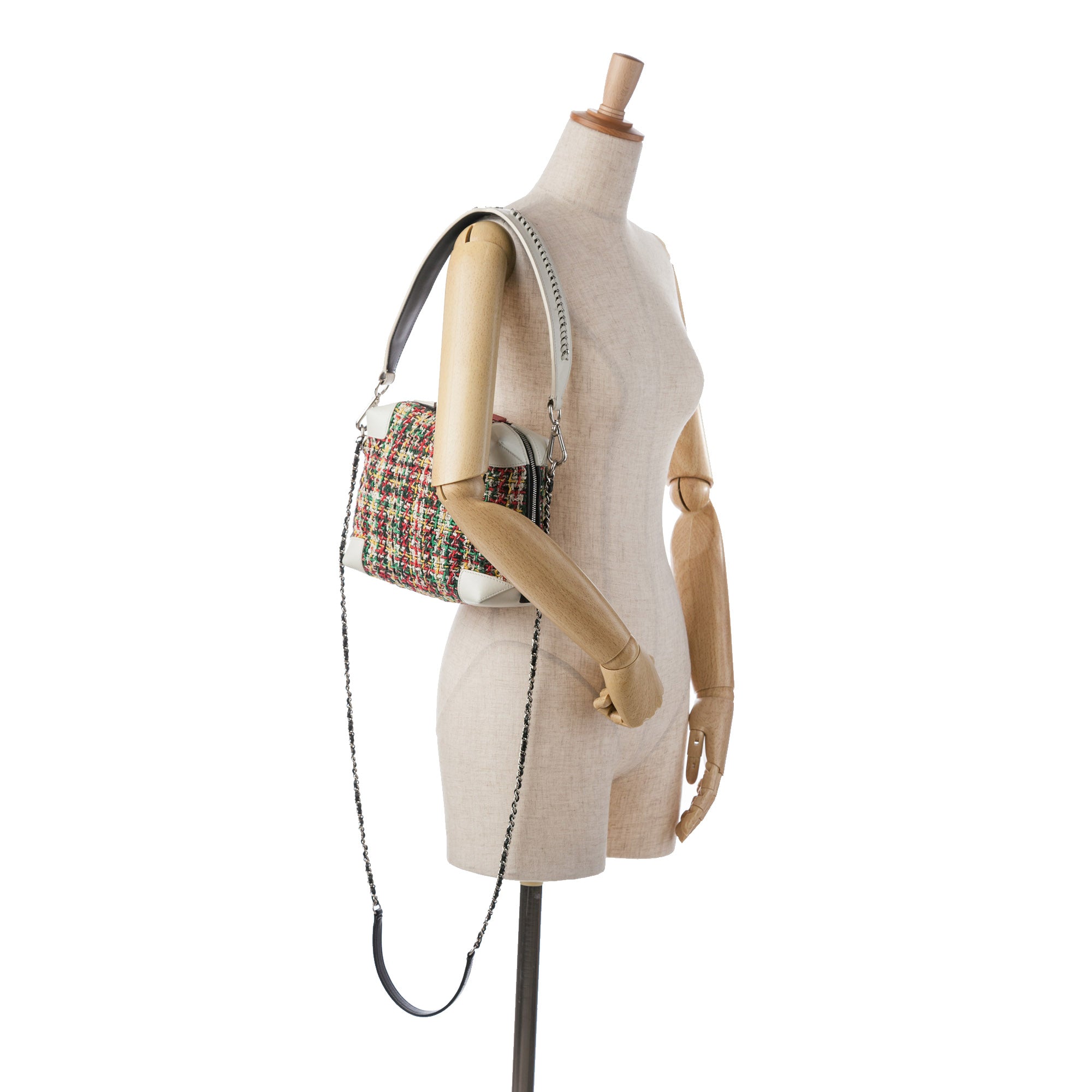 Chanel | Pre-Owned Tweed Street Allure Camera Bag | Red