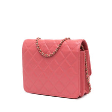 Chanel | Pre-Owned Quilted Caviar Golden Class Wallet On Chain | Pink