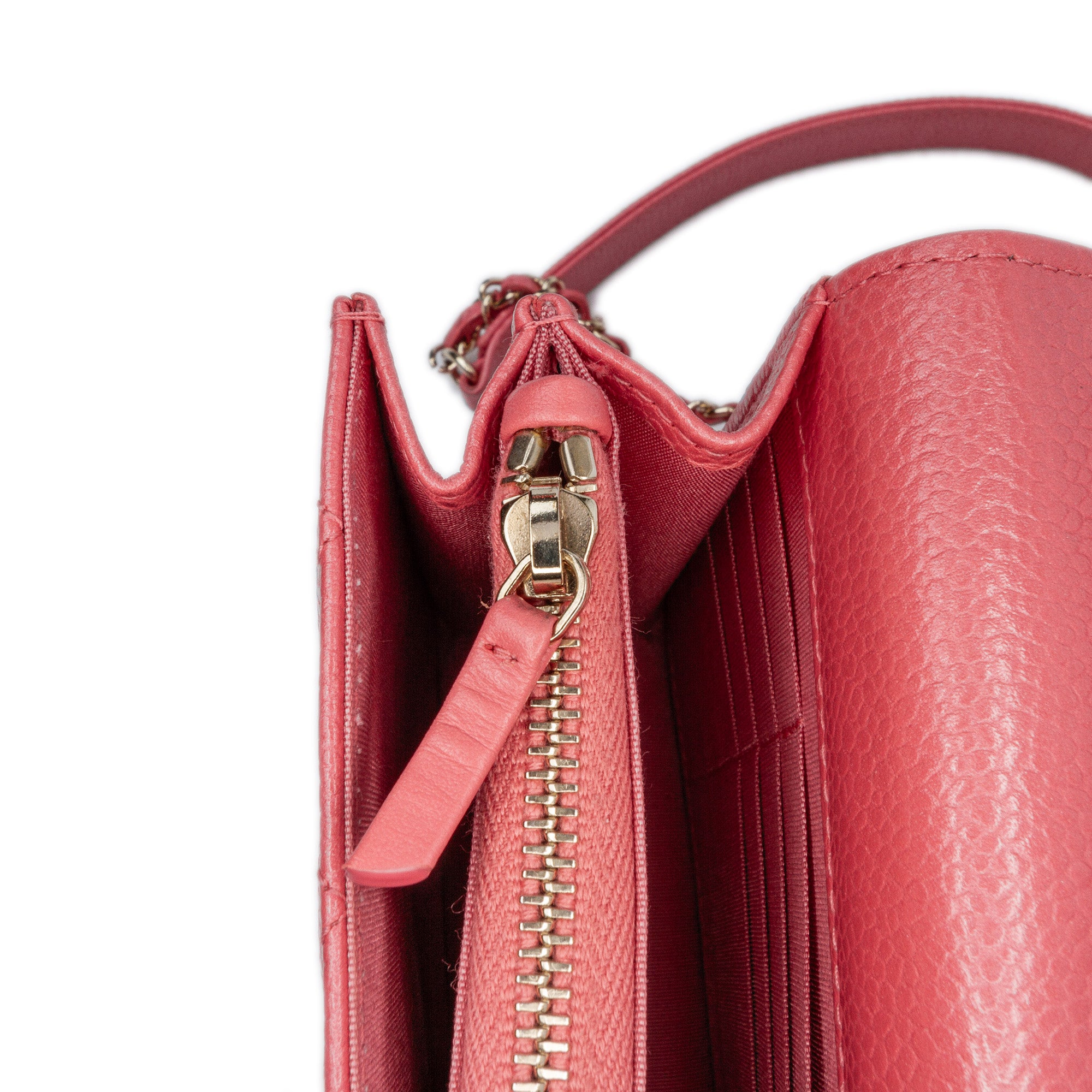 Chanel | Pre-Owned Quilted Caviar Golden Class Wallet On Chain | Pink