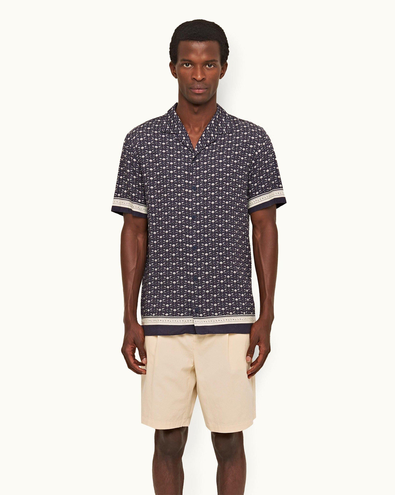 Pebble Easy Fit Single Pleat Laundered Cotton Shorts | Pebble