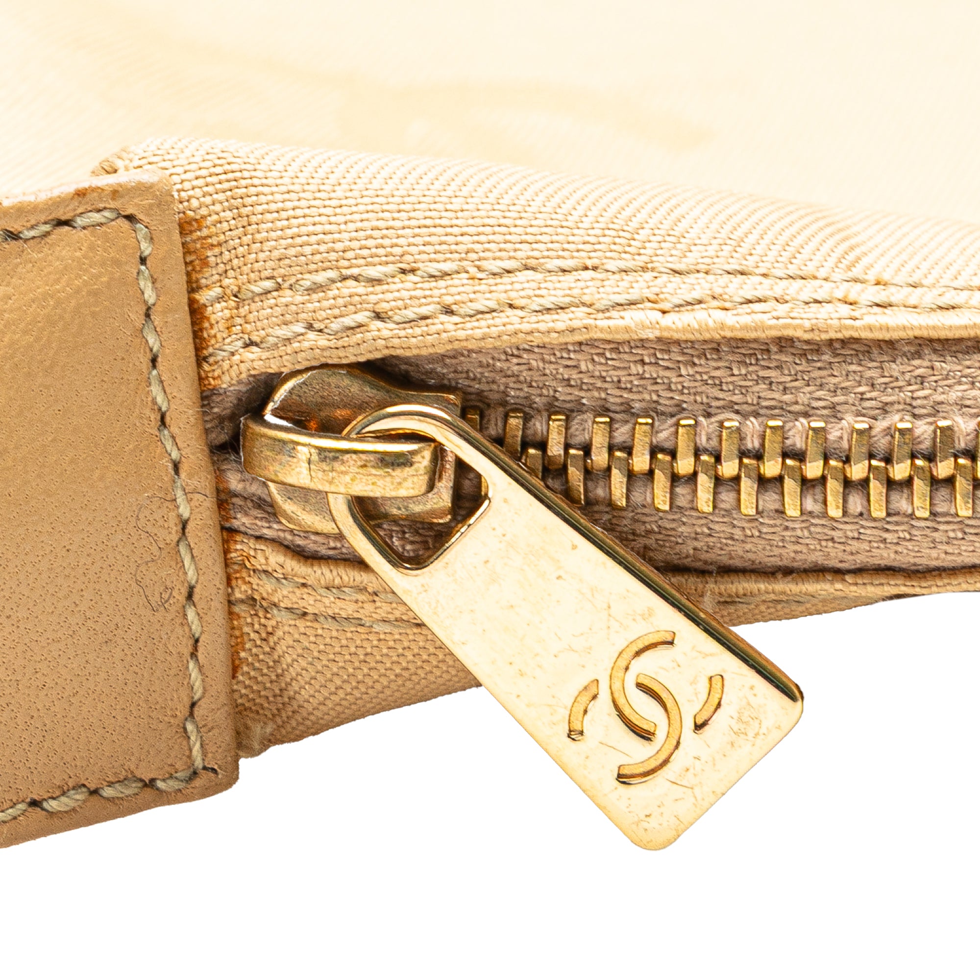 Chanel | Pre-Owned CC Chevron Quilted Lambskin Chain Shoulder Bag | Brown/Beige