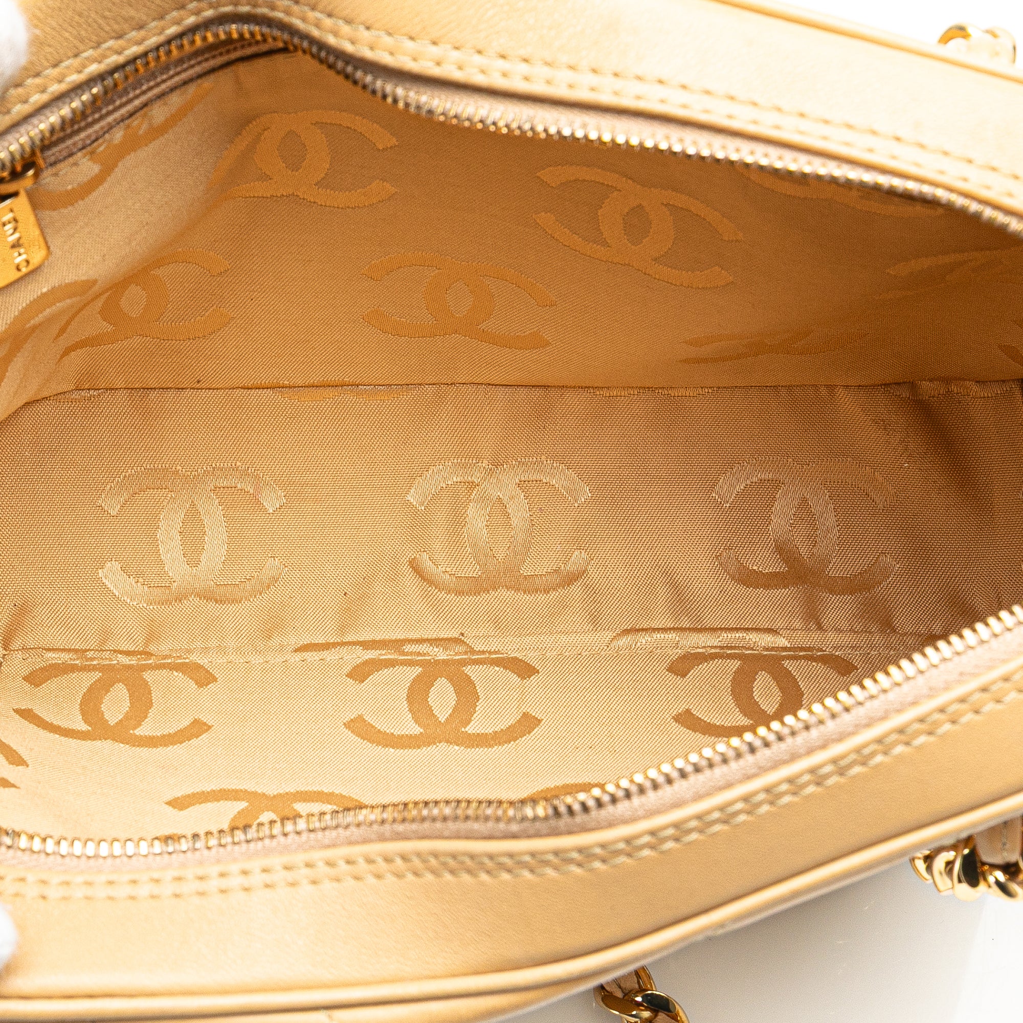 Chanel | Pre-Owned CC Chevron Quilted Lambskin Chain Shoulder Bag | Brown/Beige