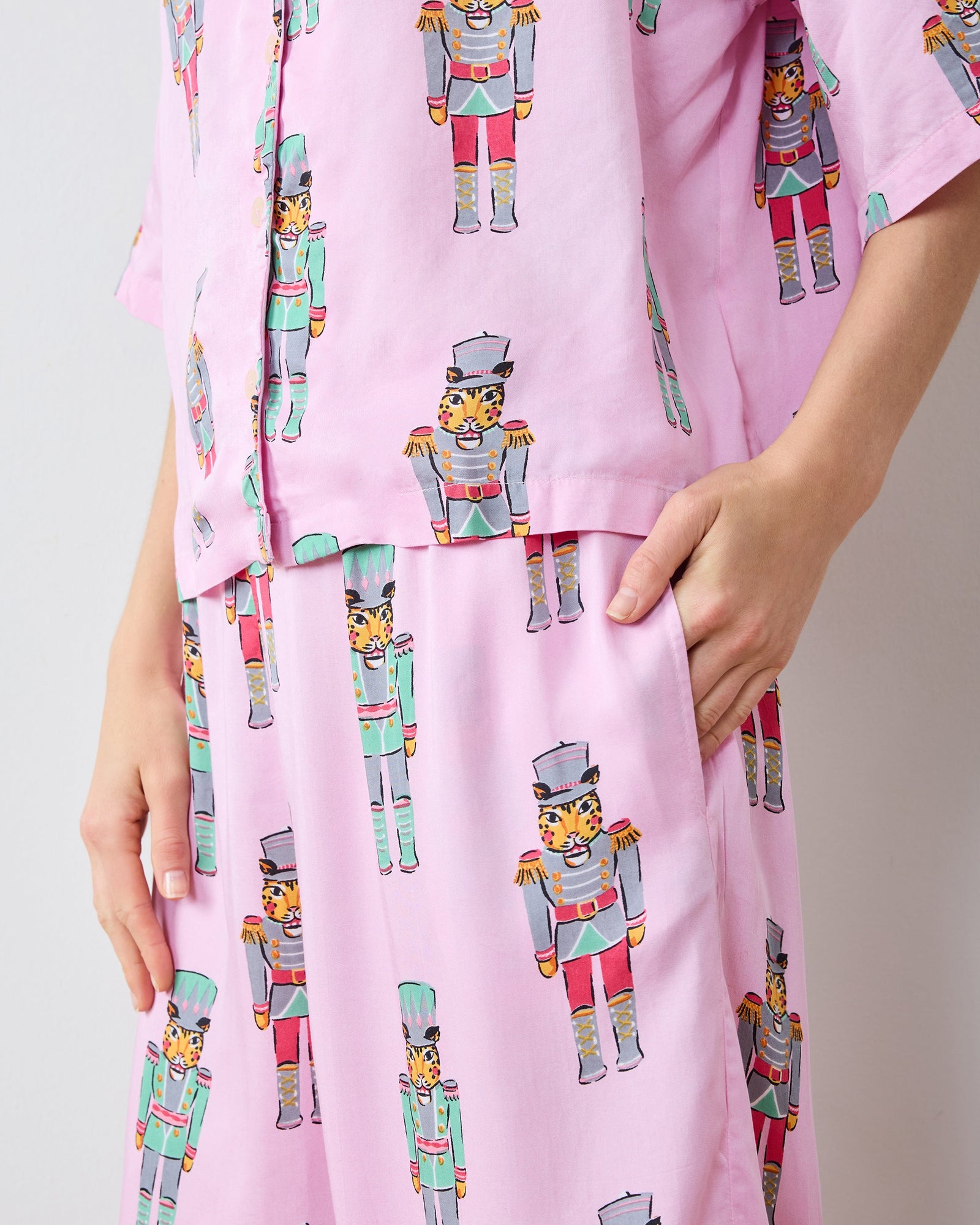 Leopard Nutcrackers - Eco Satin Wildest Dreams Set - Pink Candy Cane - Printfresh