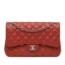 Chanel | Pre-Owned Jumbo Classic Caviar Double Flap | Red