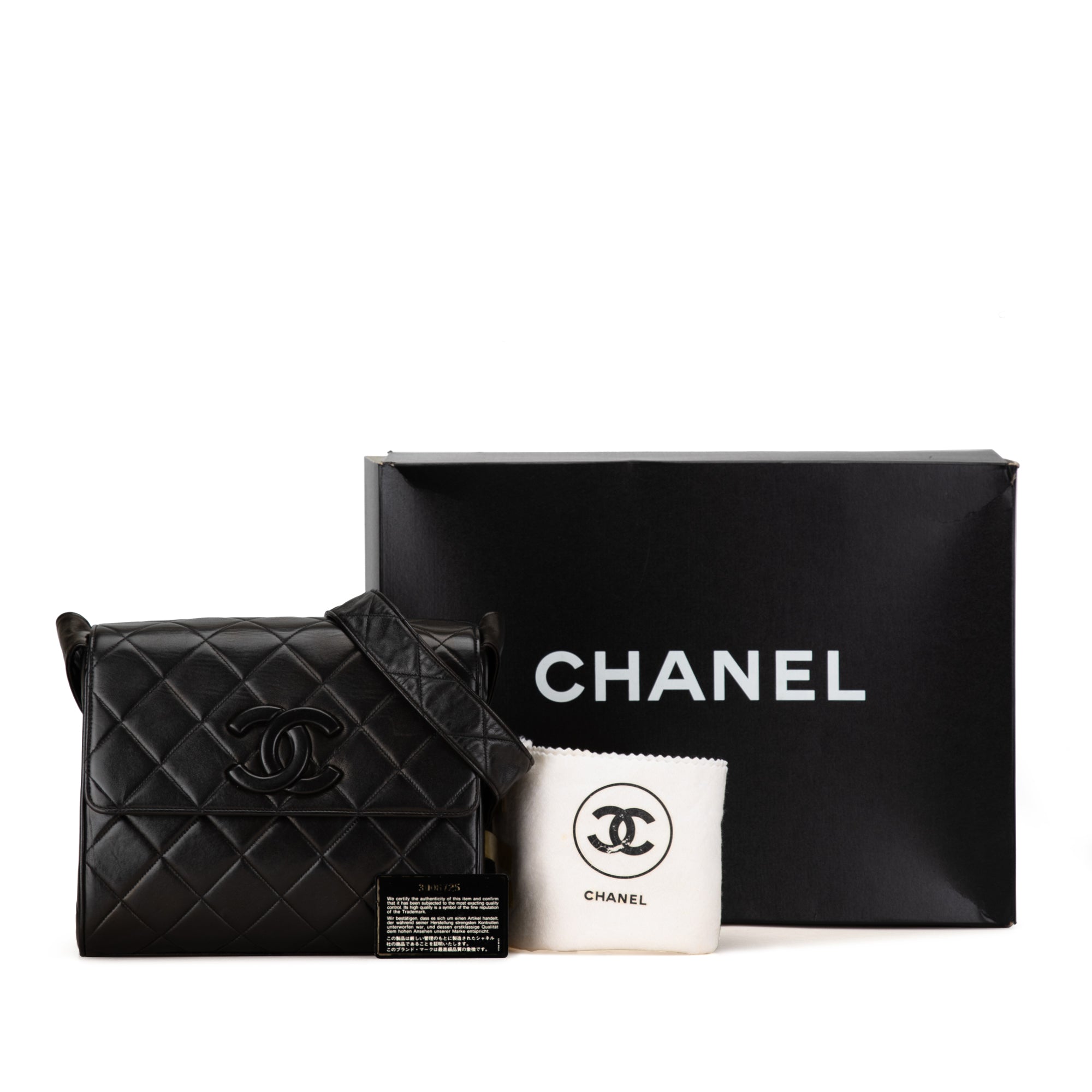 Chanel | Pre-Owned CC Quilted Lambskin Flap | Black