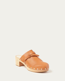 Color: Cognac
