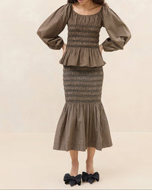 Color: Brown/Black Check
