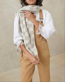Color:  Oatmeal Plaid