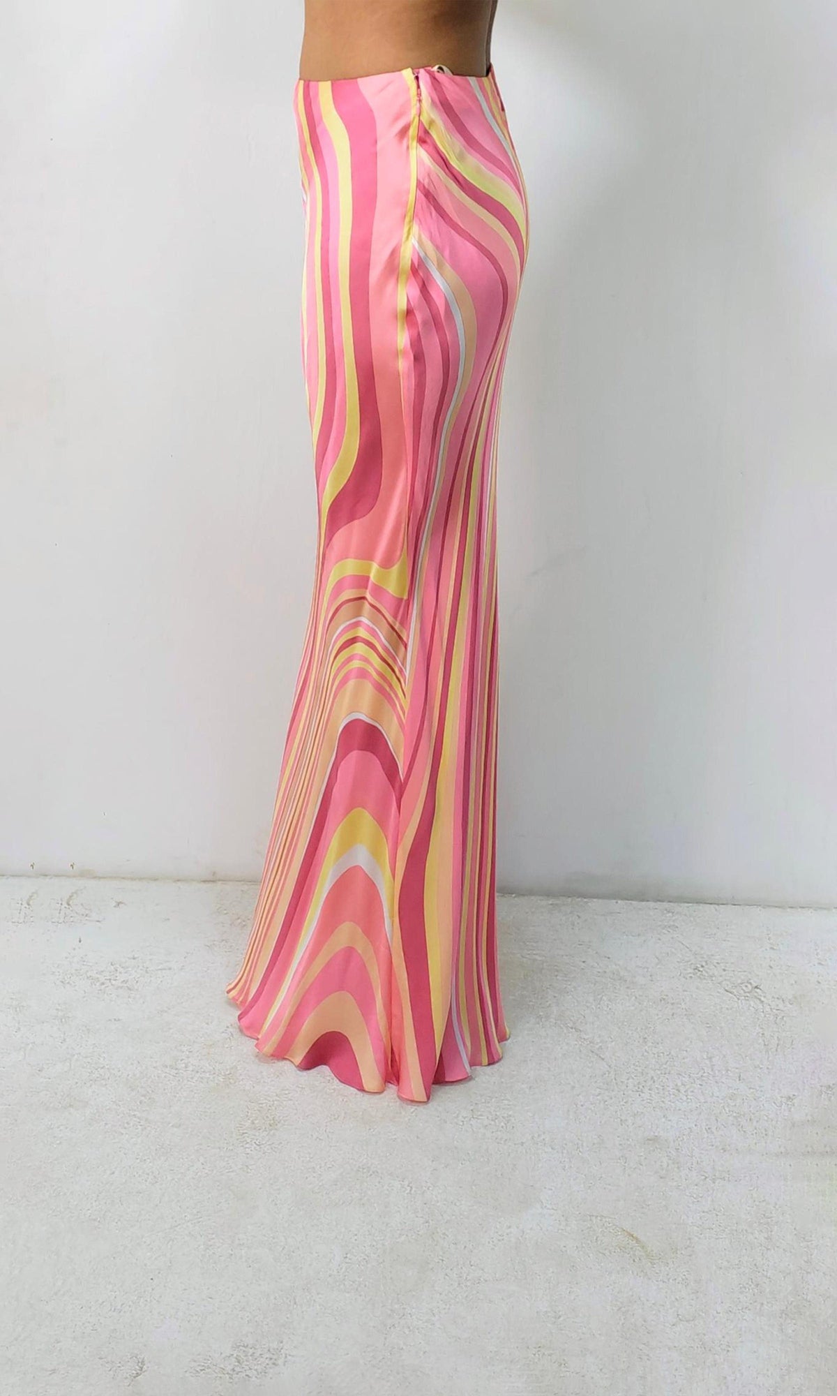 Womens | Inv Poly Satin Wavy Striped Maxi Skirt | Mehroon