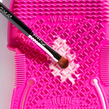 Sigma Spa Express Brush Cleaning Glove | Pink