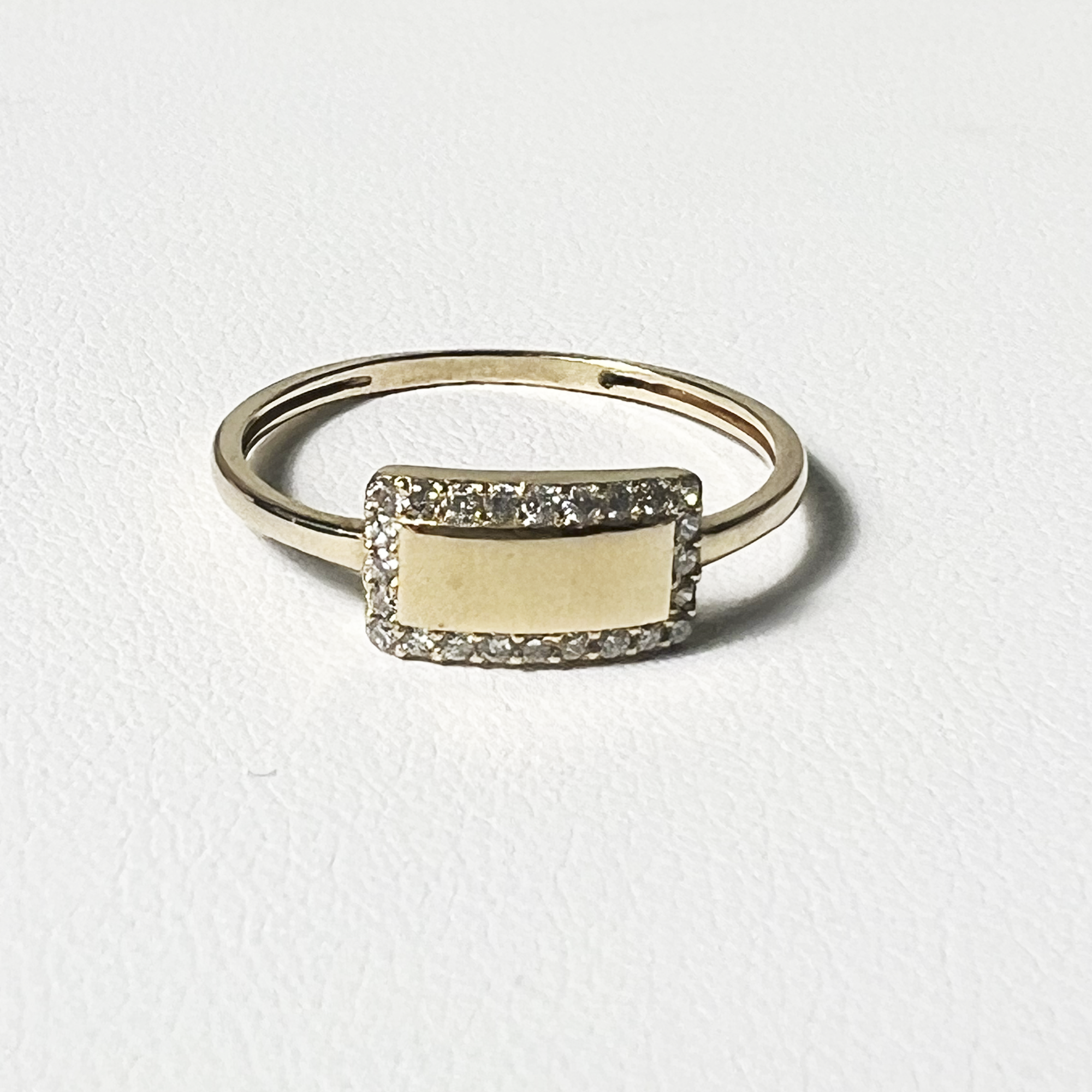 Rectangle Pave Signet Ring | 10K Yellow Gold | White Diamond