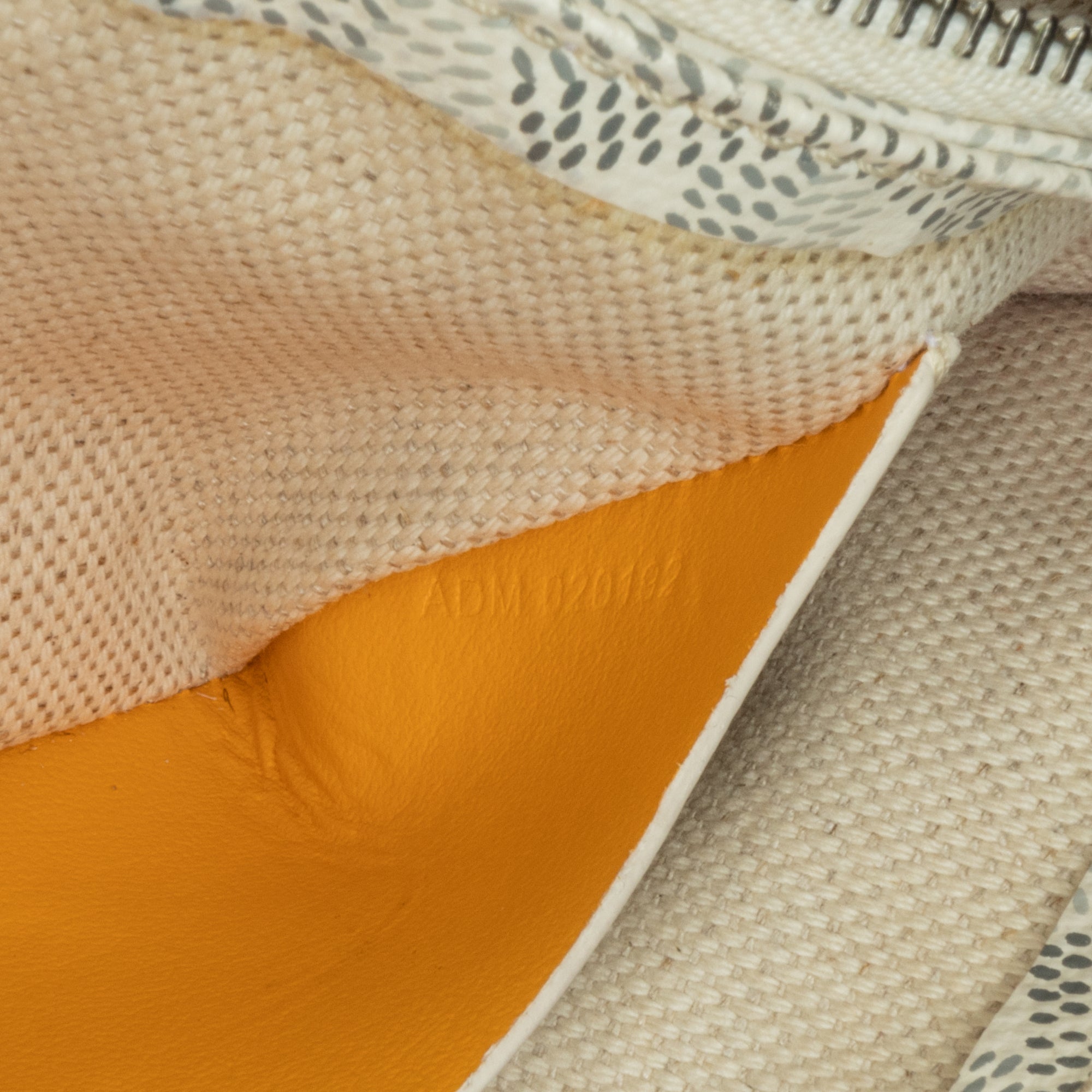 Goyard | Pre-Owned Goyardine Plumet Pocket Wallet | White