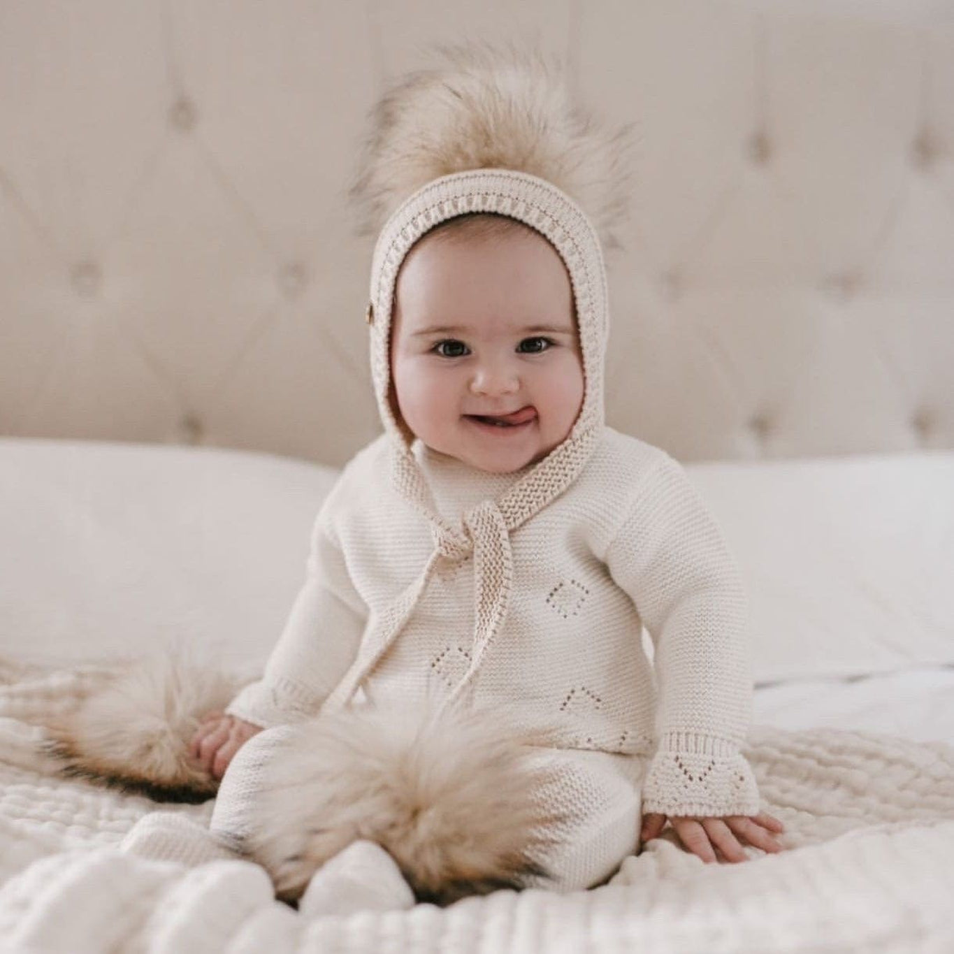 Unisex | Pasha Three Pom Hat Cream Poms | Beige