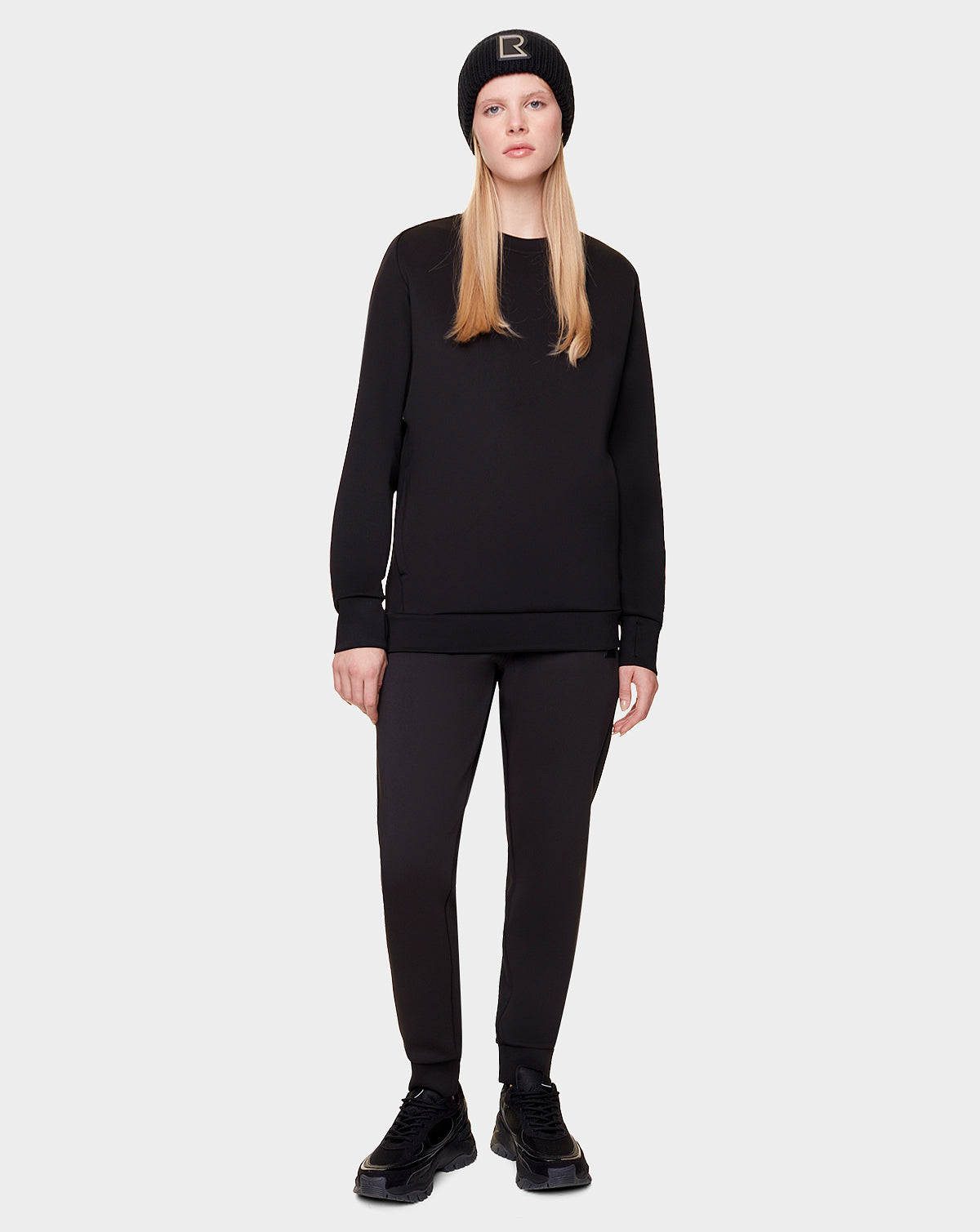 Unisex | DEVAN Sweater | Black