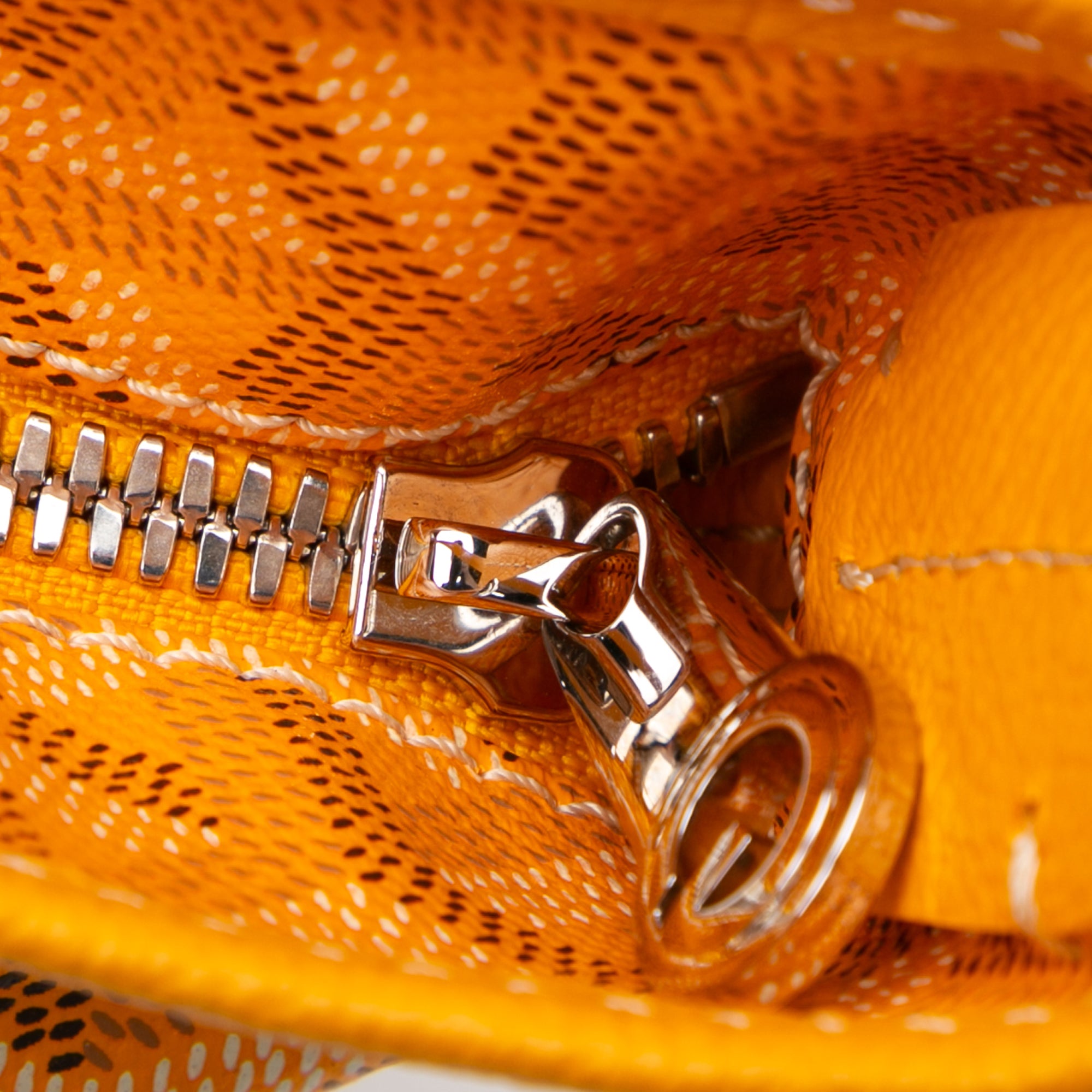 Goyard | Pre-Owned Goyardine Boheme Hobo - IV | Yellow