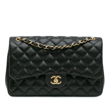 Chanel | Pre-Owned Jumbo Classic Lambskin Double Flap - II | Black