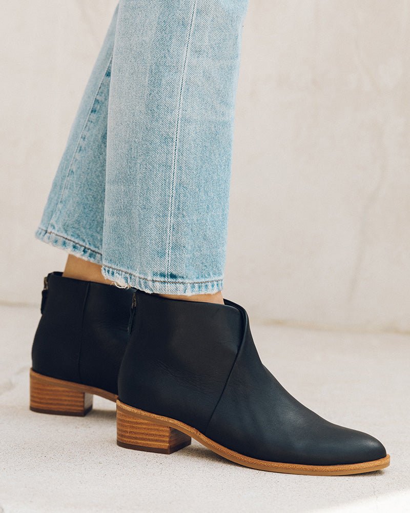 Womens | Venetian Bootie | Black