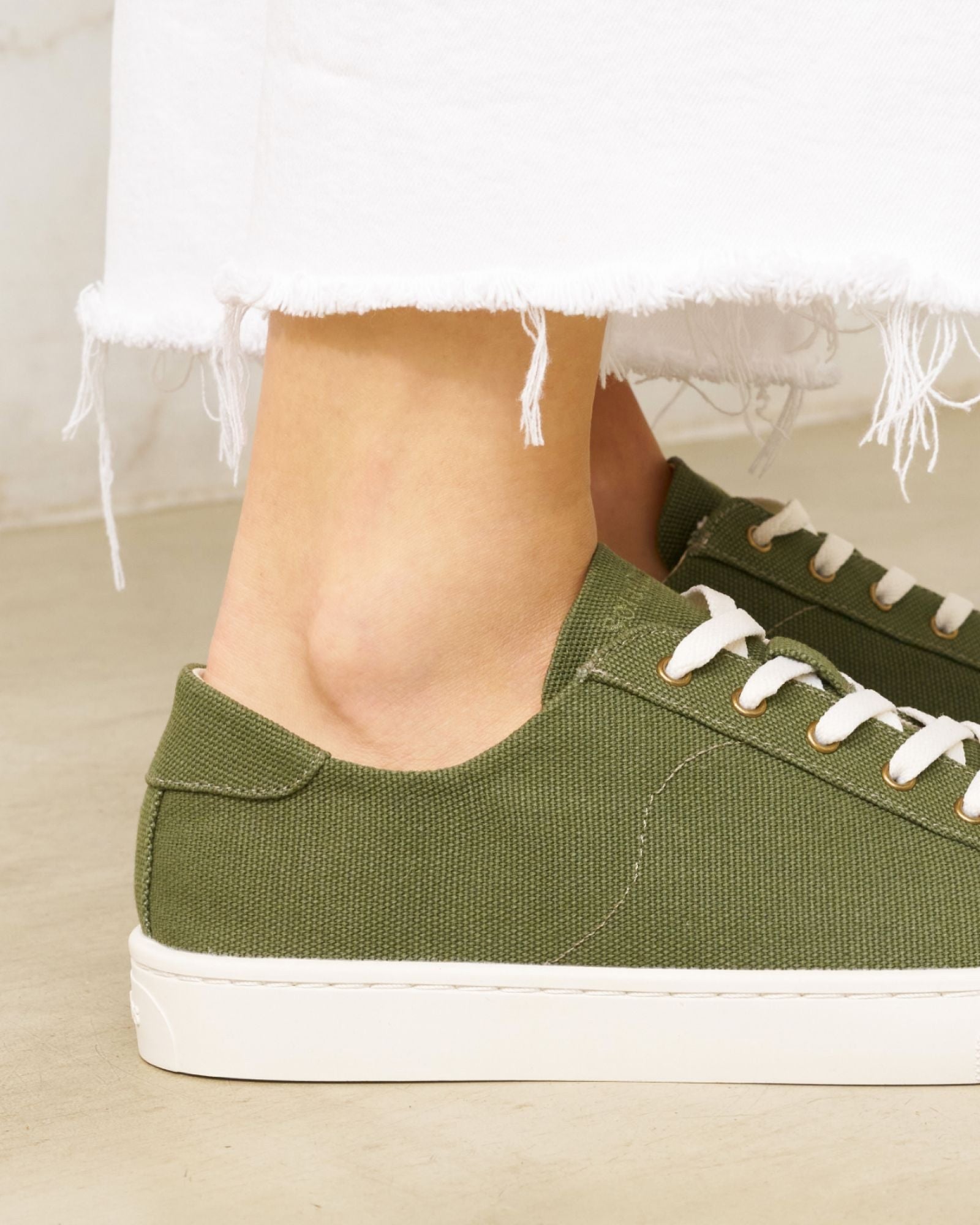 Womens | Ibiza Canvas Sneaker | Oliva Green