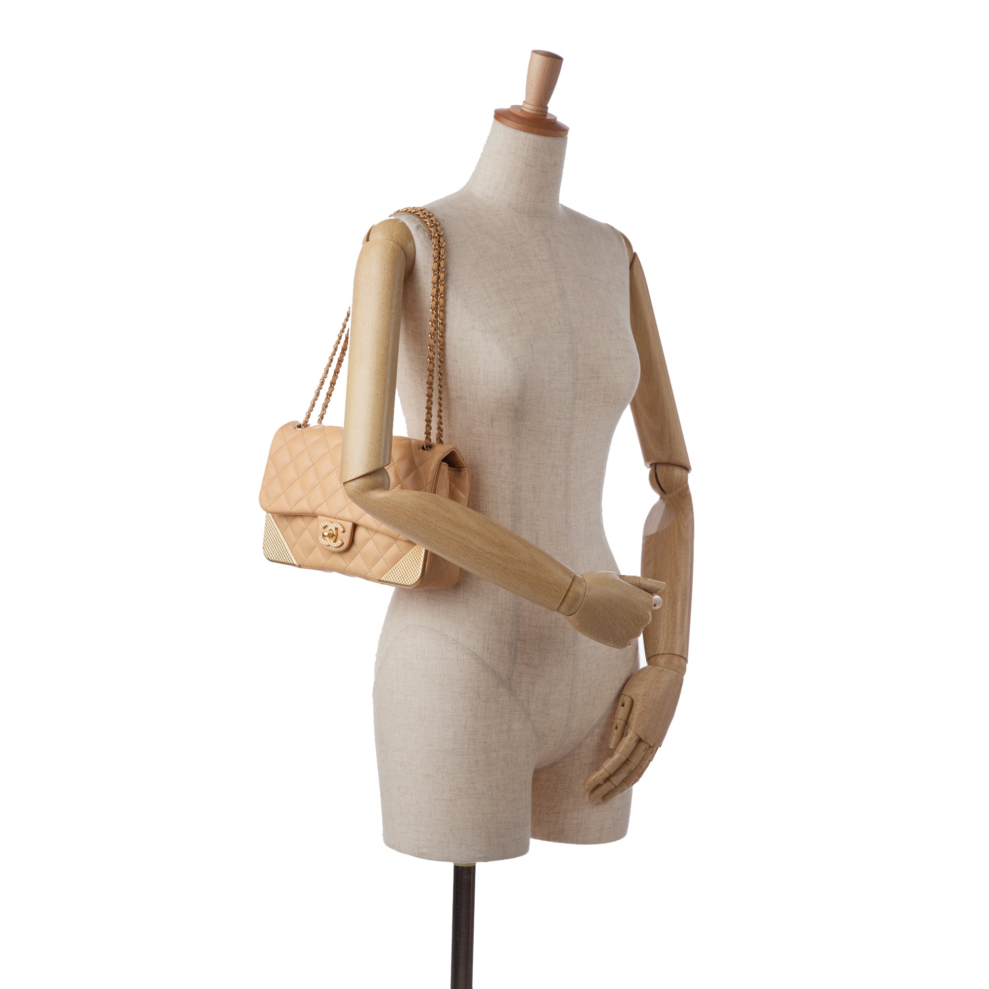 Chanel | Pre-Owned Medium Classic Lambskin Metal Edge Shoulder Bag | Yellow