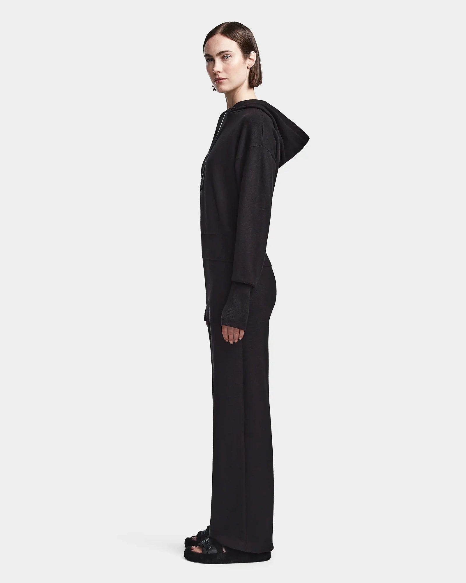 Women | ESSI Knit Hoodi | Black