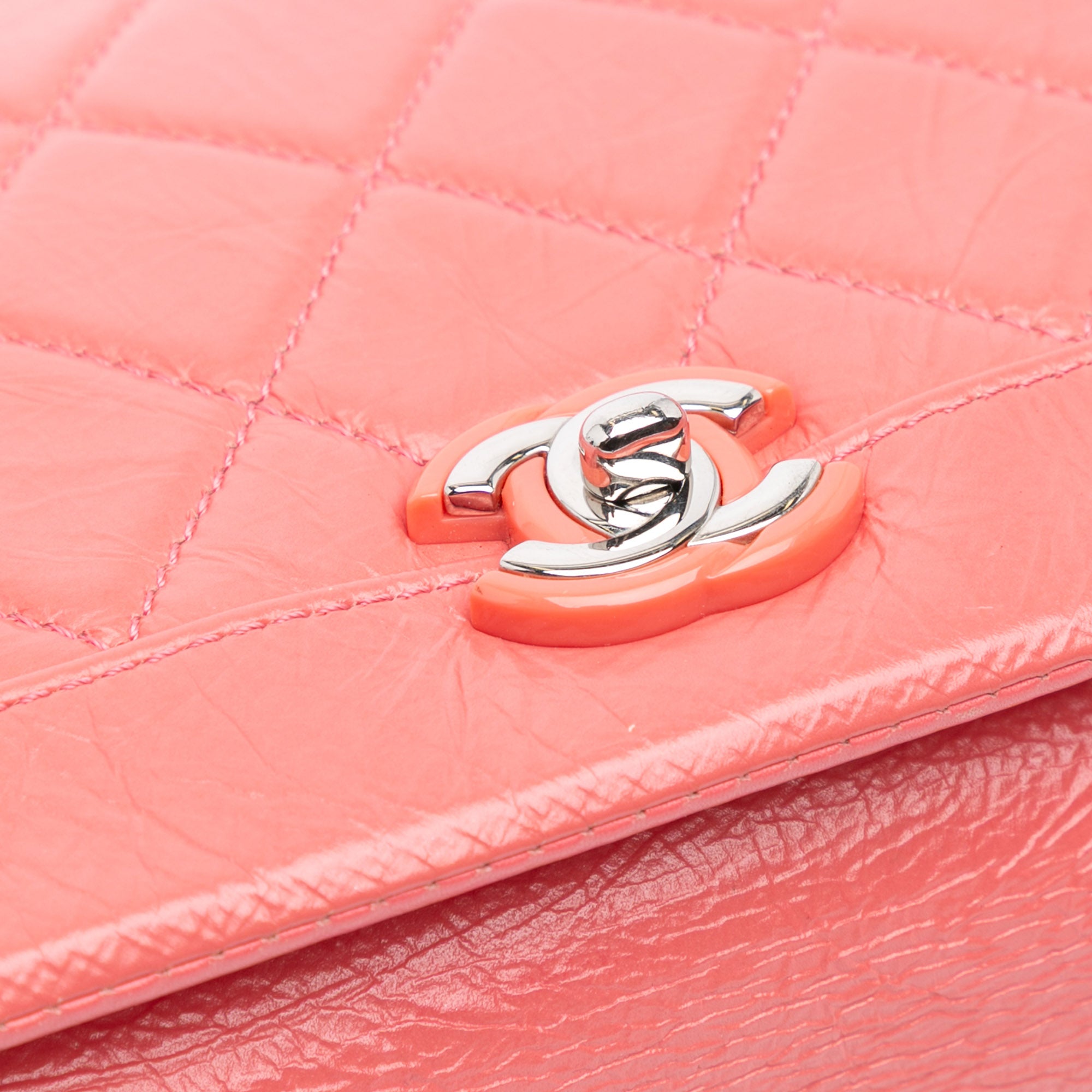 Chanel | Pre-Owned Crumpled Calfskin Bi Quilted Vintage Full Flap | Pink/Salmon