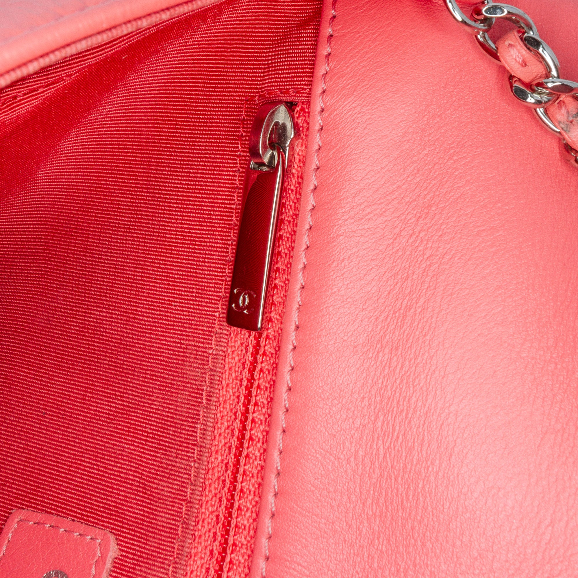 Chanel | Pre-Owned Crumpled Calfskin Bi Quilted Vintage Full Flap | Pink/Salmon