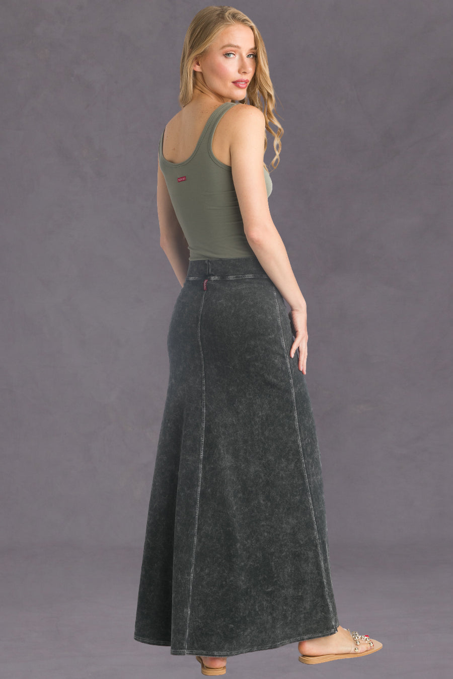 Women | Flat Waist Sweep Skirt | Mineral Wash 6