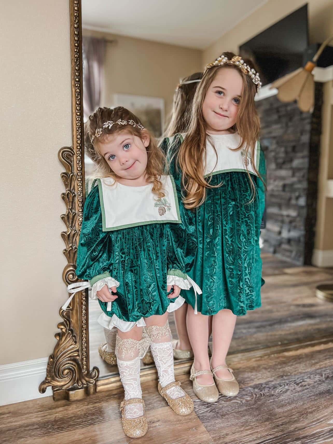 Girl | Everly Damask Velour Dress | Green