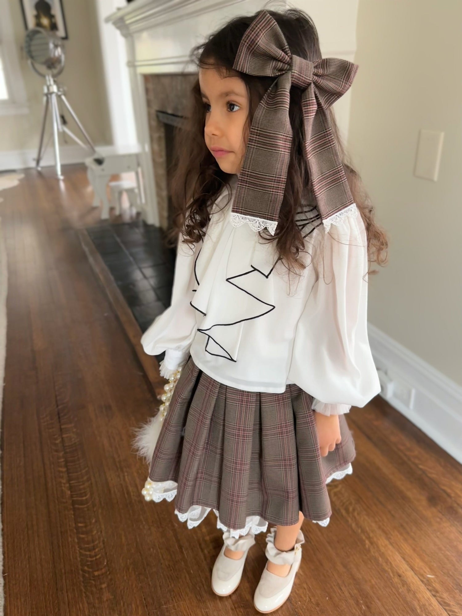 Girl | Gwen Blouse With Ruffle Trim | White x black