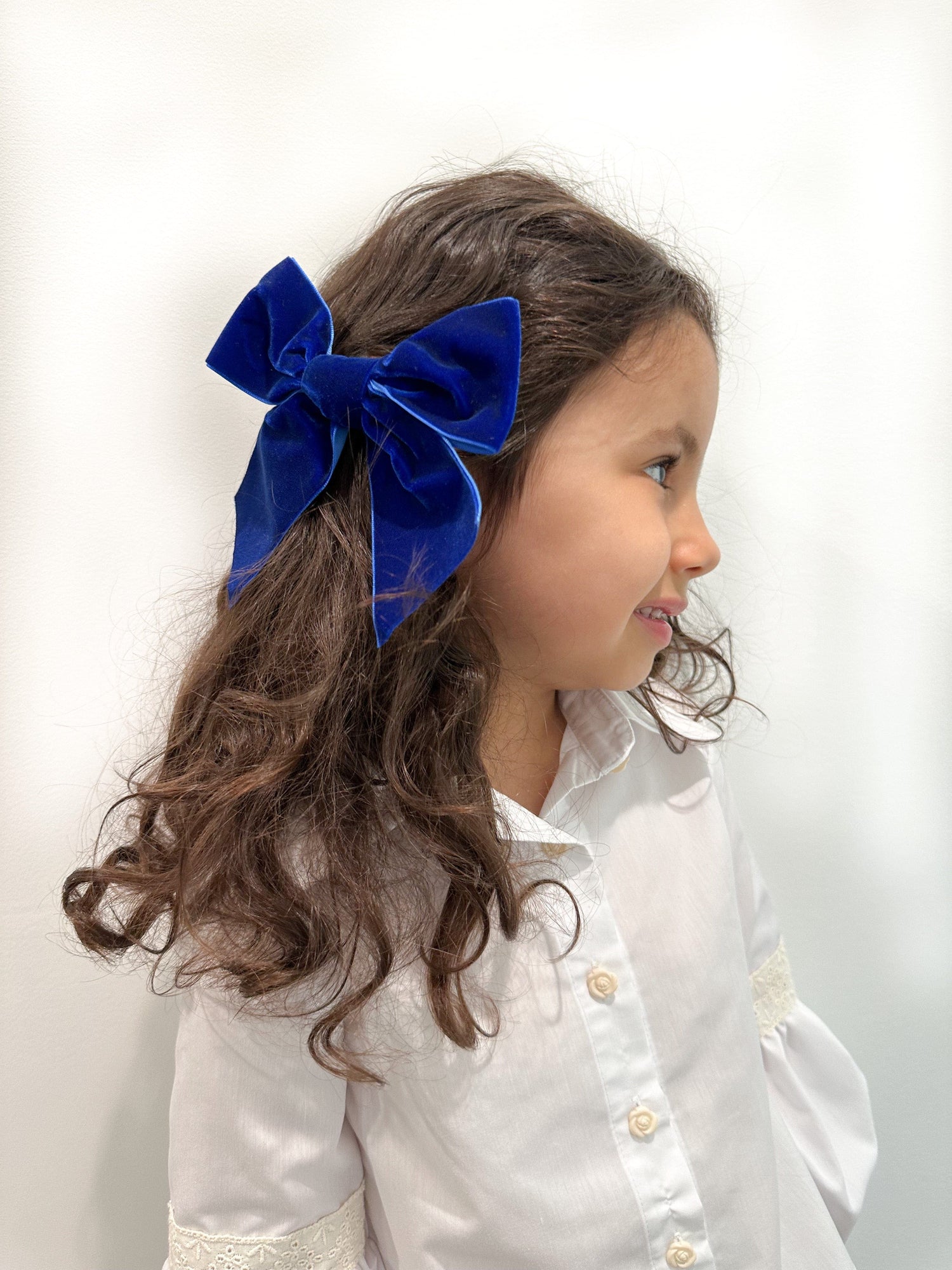 Girl | Royal Velvet Bow Hair Clip | Blue