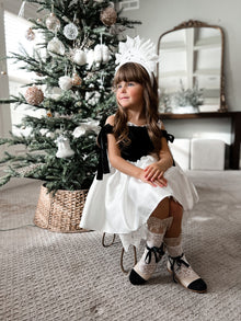 Girl | Audrey Crown | White