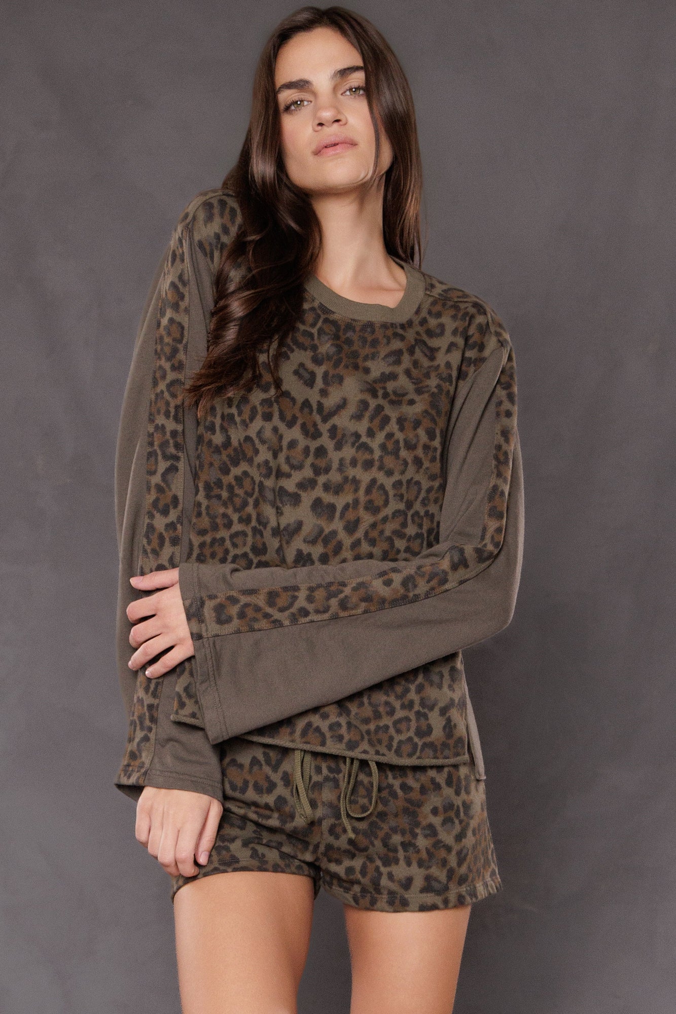 Women | Leopard Weekend Short | Olive
