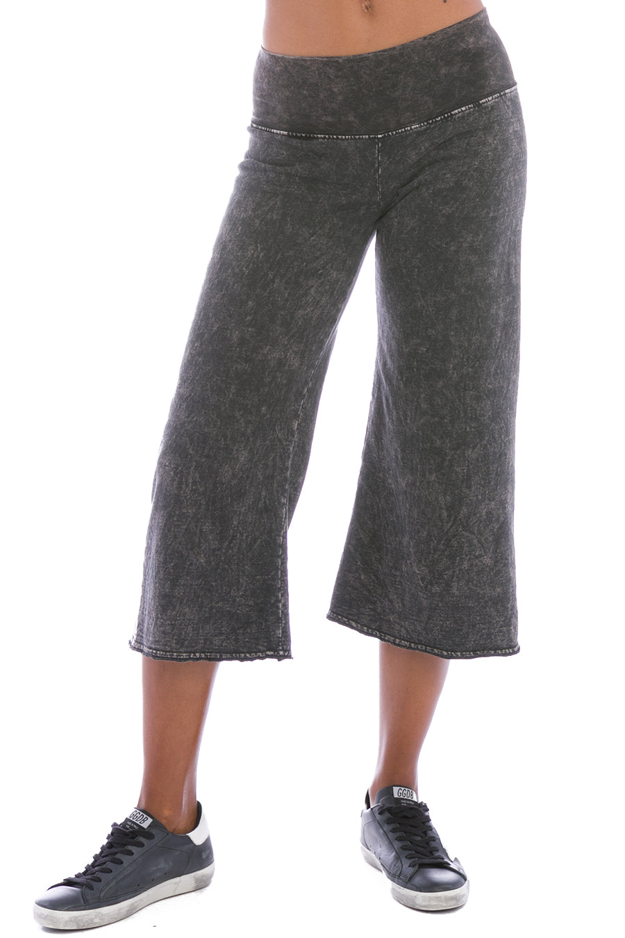 Women | Seamless Fleece Gaucho | Mineral Wash 6