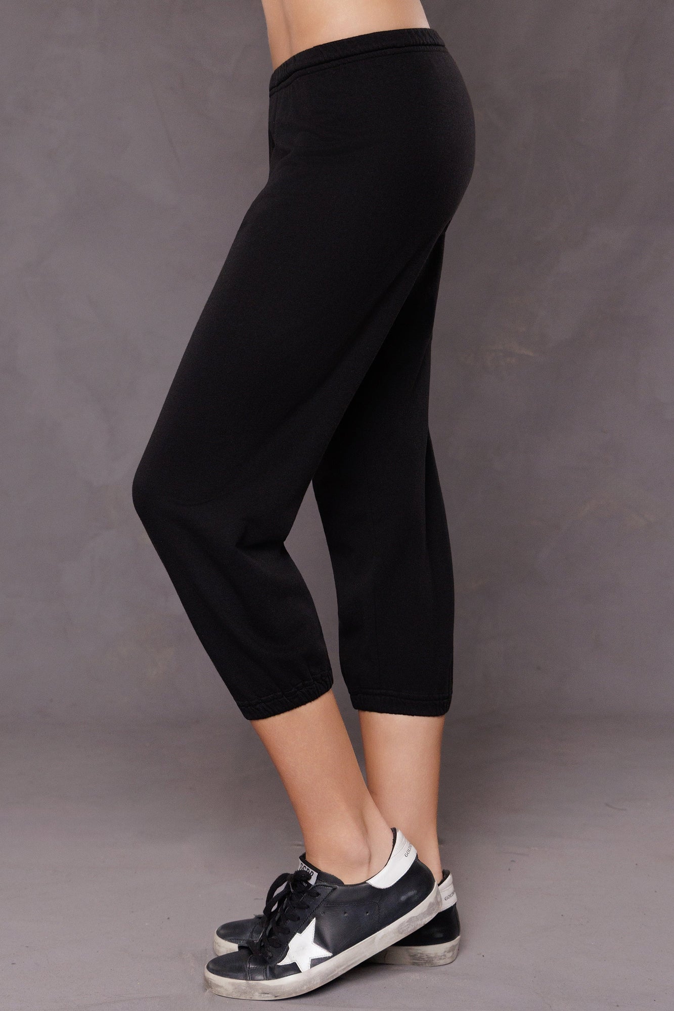 Women | Baby Fleece Basic Pull-On OG Crop Sweatpant | Black
