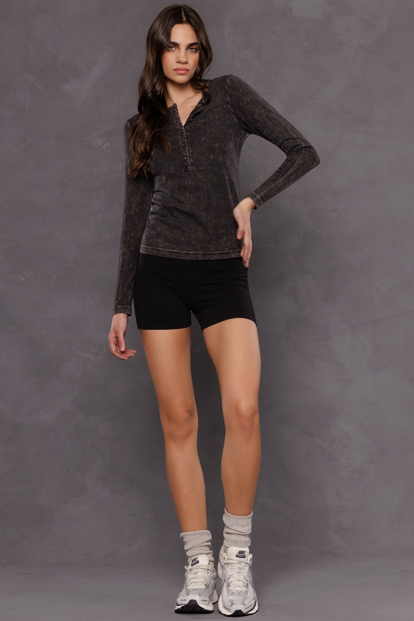 Women | Perfect Henley Tee | Mineral Wash 6